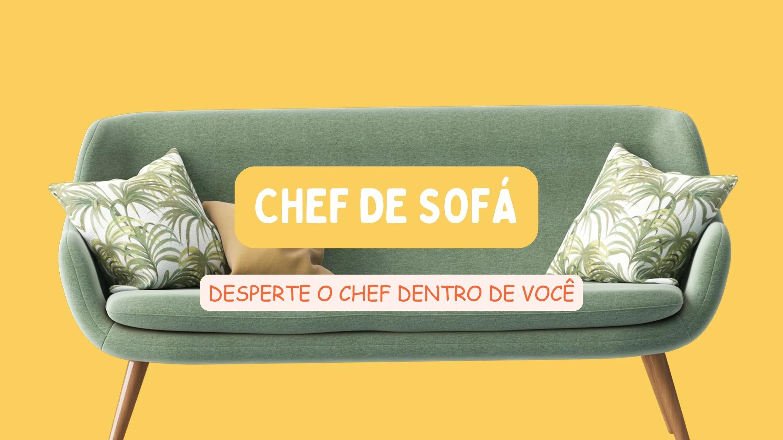 Um sofá verde com o fundo amarelo