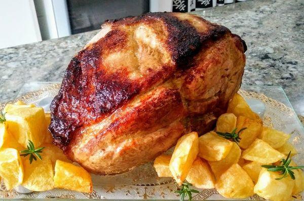 Pernil Assado no Forno Suculento