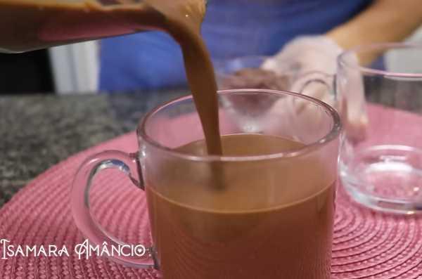 Receita de Chocolate Quente Cremoso - Pronto em 1 Minuto!