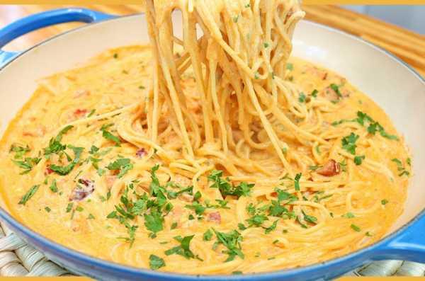 Macarrão Cremoso Com Molho Branco - Receita Completa e Fácil