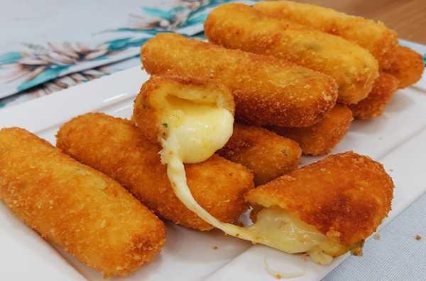 Croquete de Milho Com Queijo Receita Fácil e Saborosa