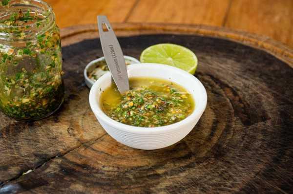 Como Fazer Molho Chimichurri - Para Churrasco e Sanduíches